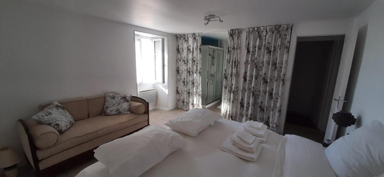 Bed and Breakfast Domaine de la Briouse à Sanxay Extérieur photo